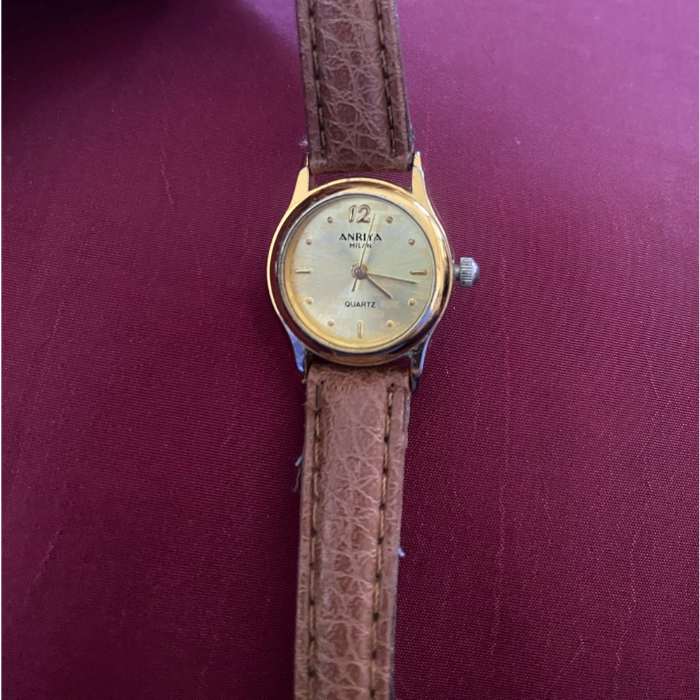 Ladies Watch - Picture 3 of 8